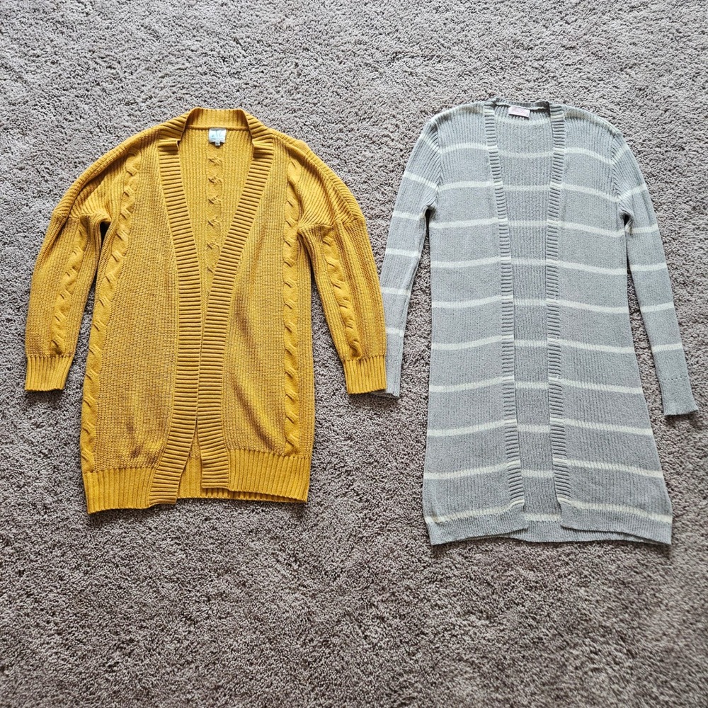 Shop The Mint Pink Lily Cardigan Lot of 2 Size S Open Front Sweater Longline